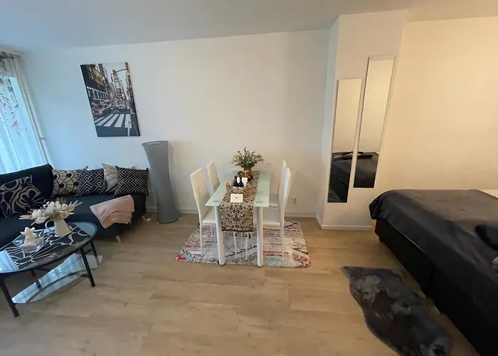 Gemuetliche, Moderne Fuer 2-4 Personen Apartament *